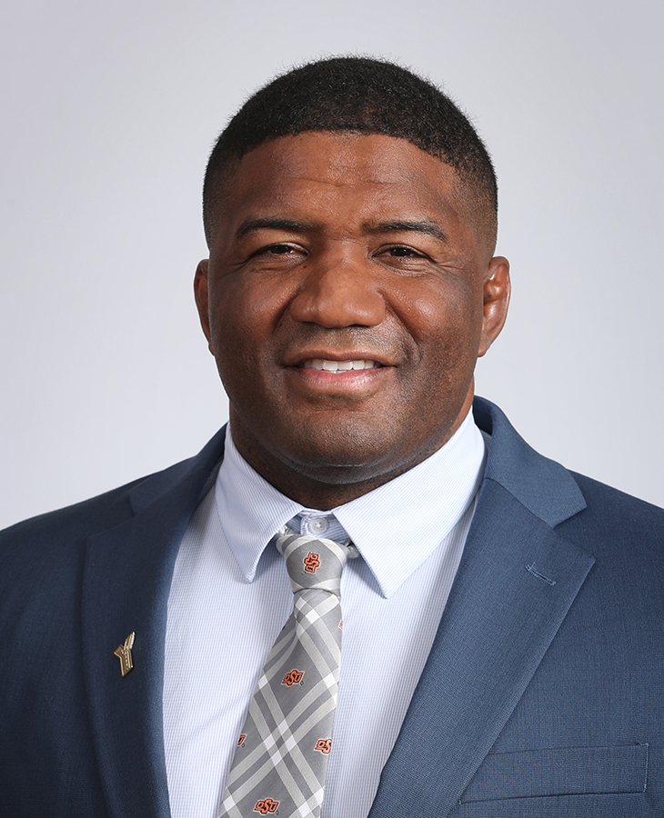Dr. Chris McNeil, OSU College of Osteopathic Medicine alum and emergency medicine resident at OSU Medical Center. Dr. Chris McNeil, OSU College of Osteopathic Medicine alum and emergency medicine resident at OSU Medical Center.