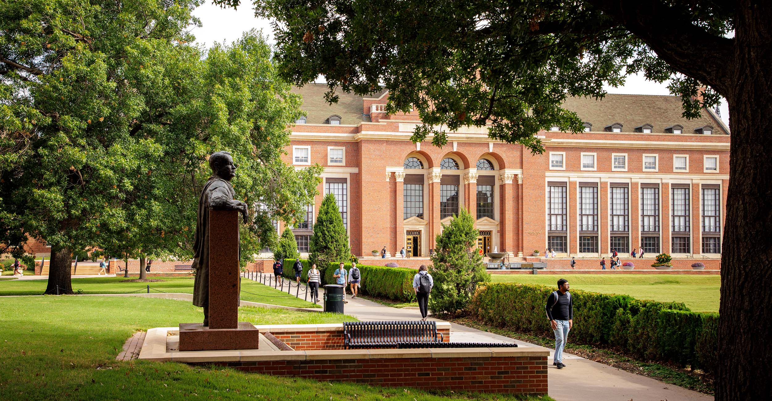  Oklahoma State campus image of Edmon Low Library